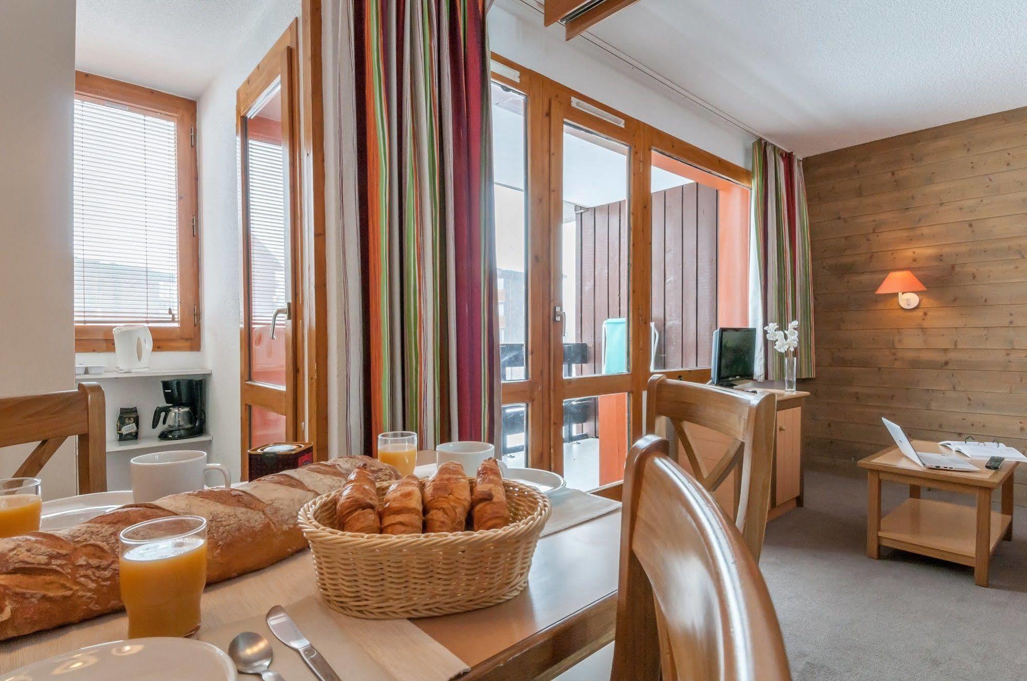 Residence Pierre & Vacances Les Chalets Des Arolles Macot-la-Plagne Exterior photo